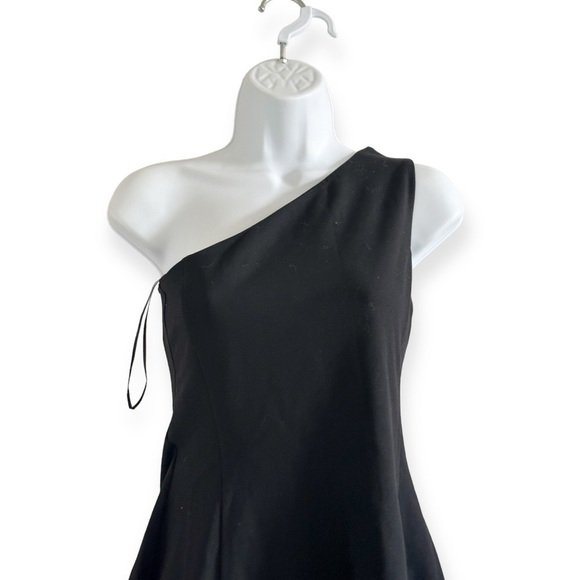 New with tag, Theory Black Leainna Fixture Ponte‎ One-Shoulder Dress,  P (00-0) - Picture 5 of 15